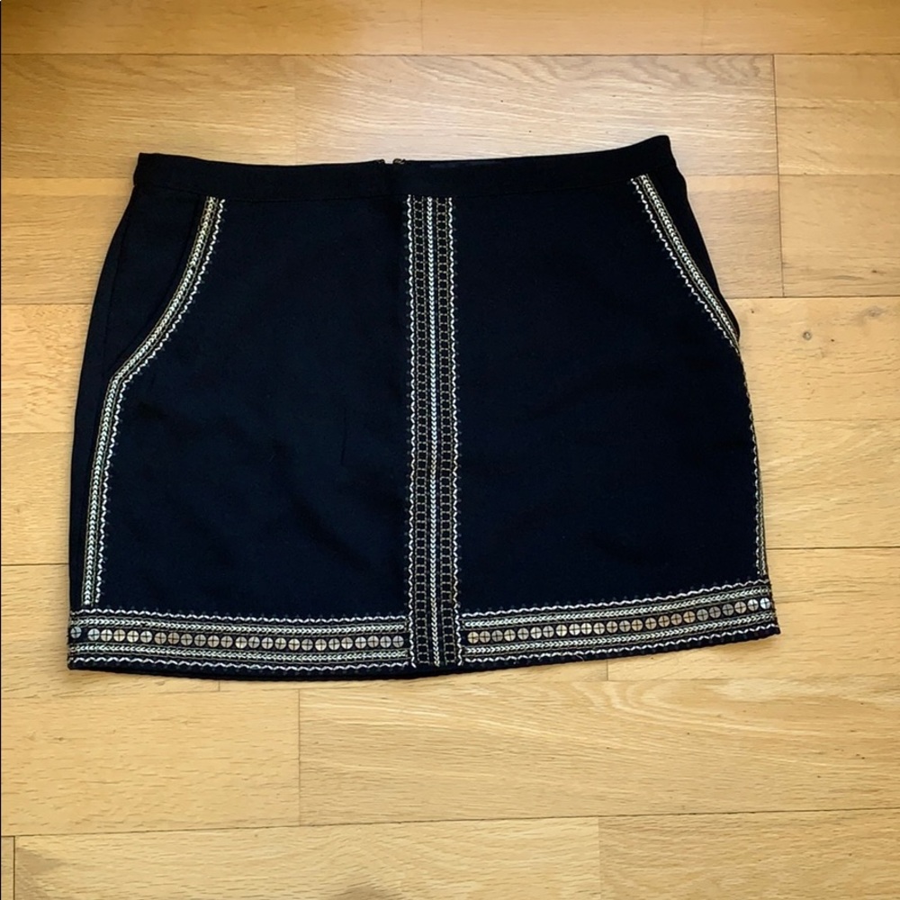 Adorable skirt that can be dressed up or down